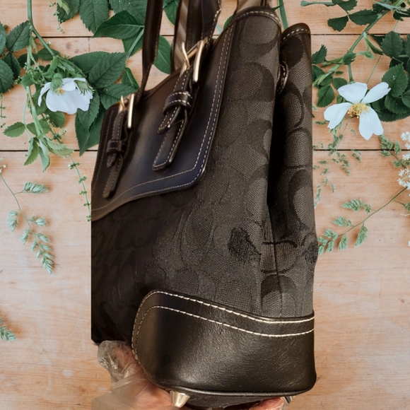 COACH black sig shoulder bag - Picture 4 of 8